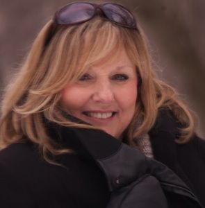 Meet your Posher, Suzanne